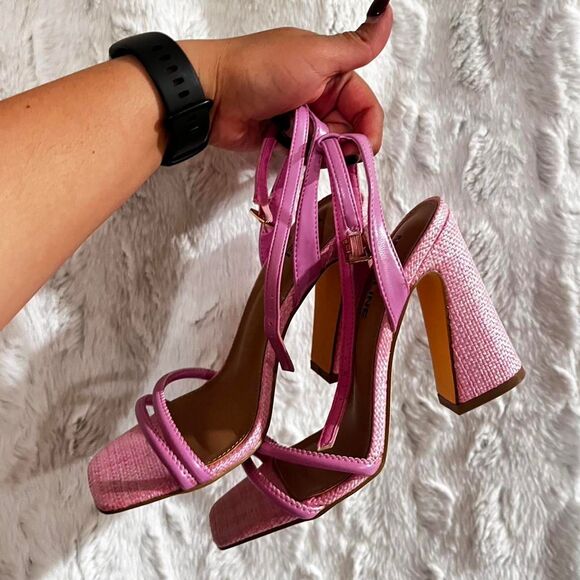 MADELINE Shoes - MADELINE SIZE 6 LUNA Pink strappy block heel sandals